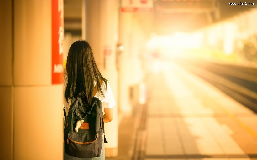 唯美女孩背影图片