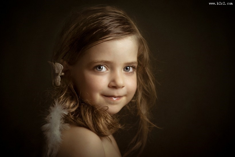 可爱的小天使女孩图片