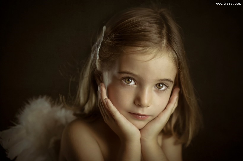 可爱的小天使女孩图片