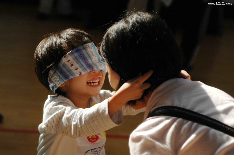 温暖幸福的一家人图片