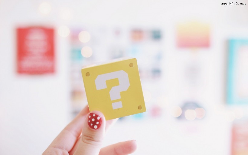 举着东西的手指图片