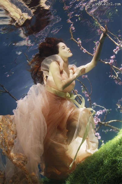 唯美水下人物摄影图片大全