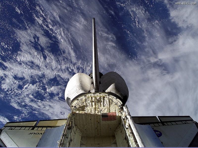 探索宇宙-太空中的宇航员图片