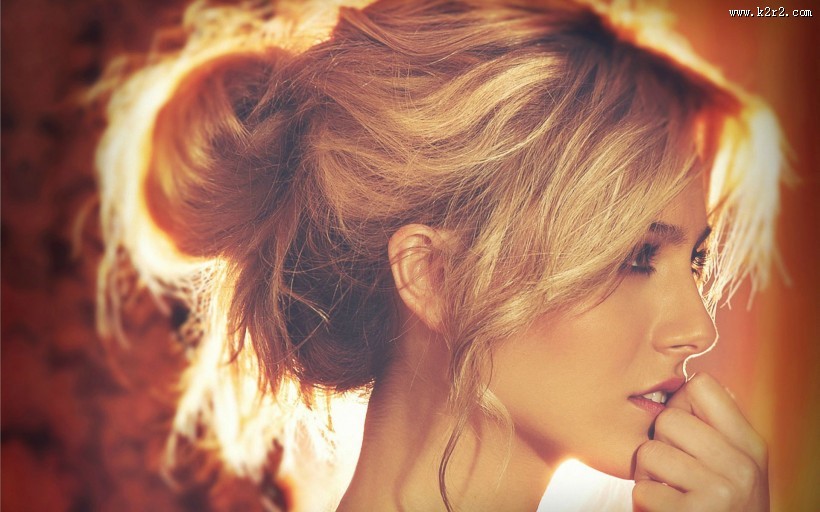 精致女性侧脸图片