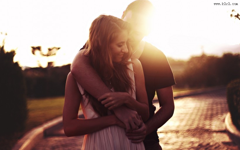 温暖甜蜜的拥抱图片