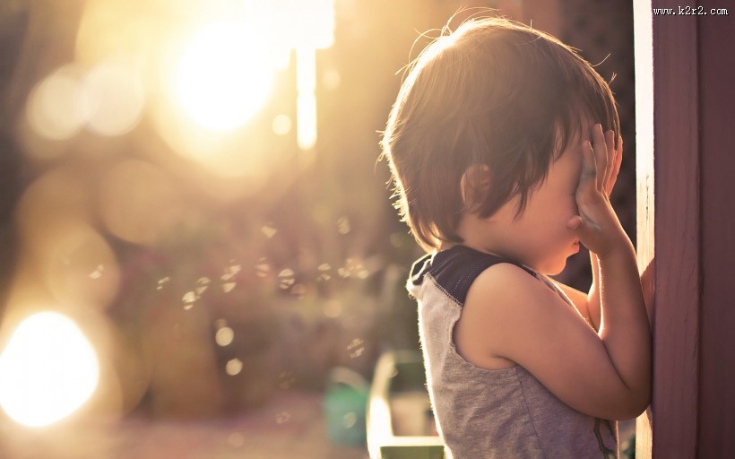 可爱的小小男孩图片