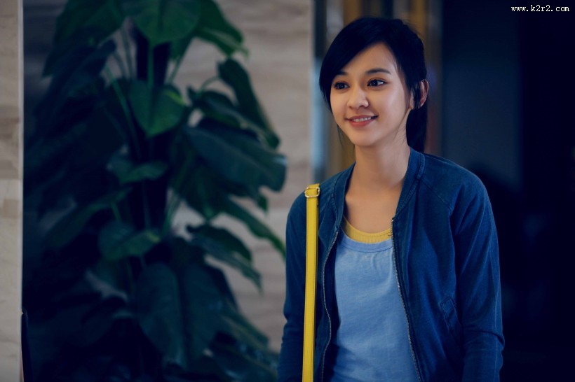 可爱女孩微笑图片