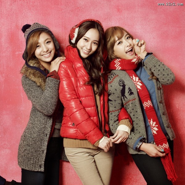 可爱女孩微笑图片