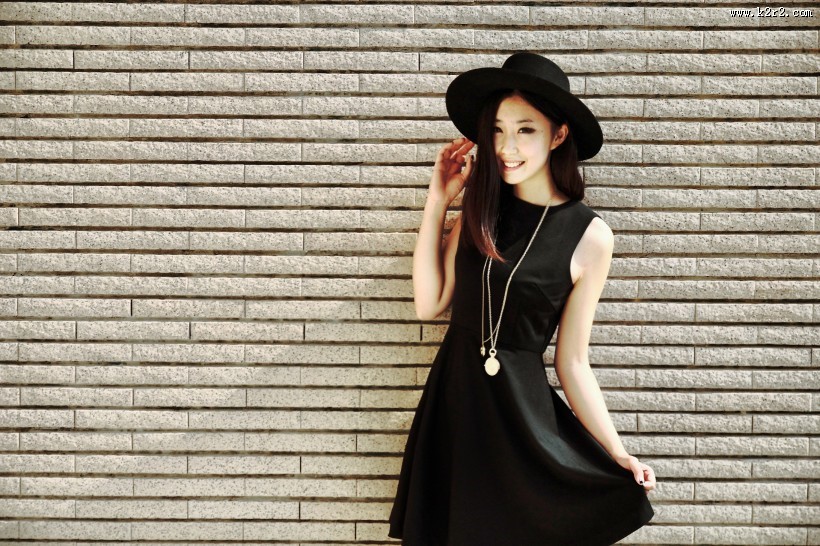 可爱女孩微笑图片