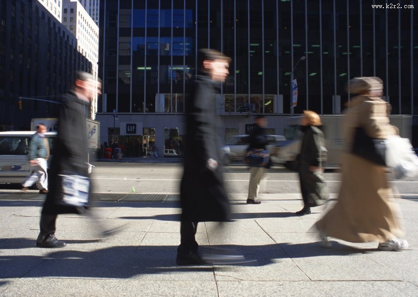 川流不息的街头图片