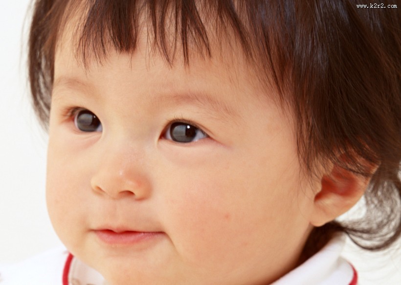 婴儿的多变表情图片