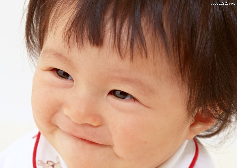 婴儿的多变表情图片