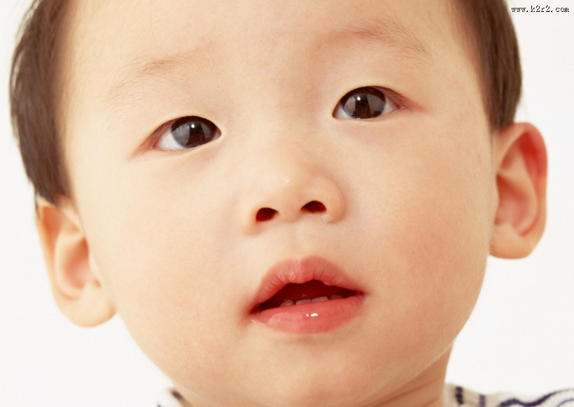 婴儿的多变表情图片