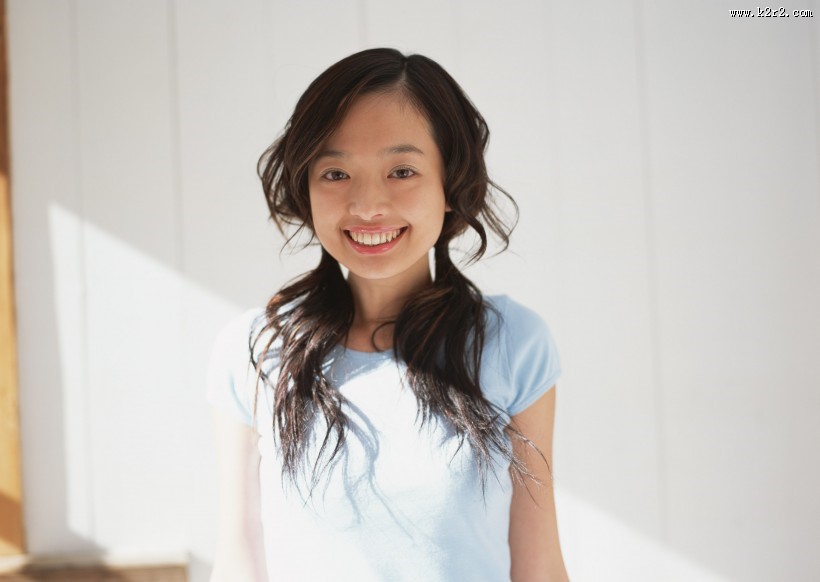 活泼女生搞怪表情图片