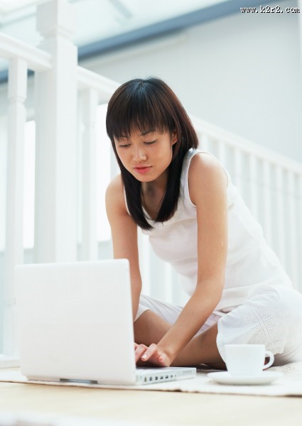 女性上网图片