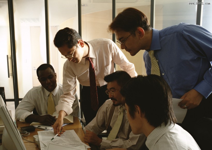 办公室会议讨论图片大全