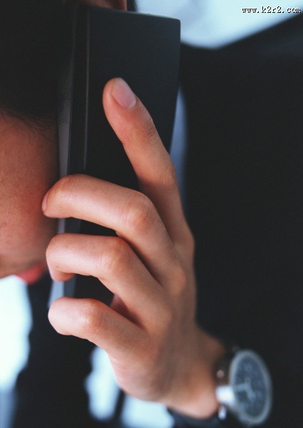 男性办公室打电话图片