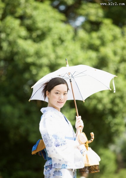 夏日里打伞的日本女人图片大全
