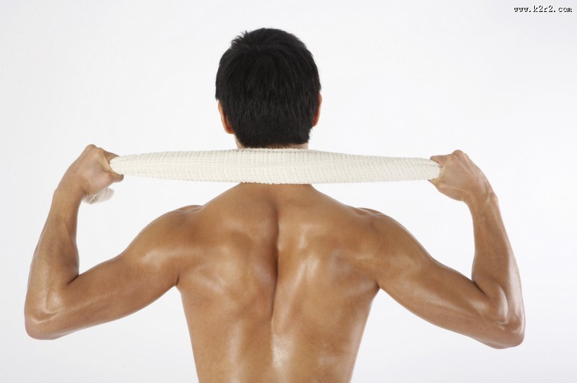 男性运动健康体魄图片