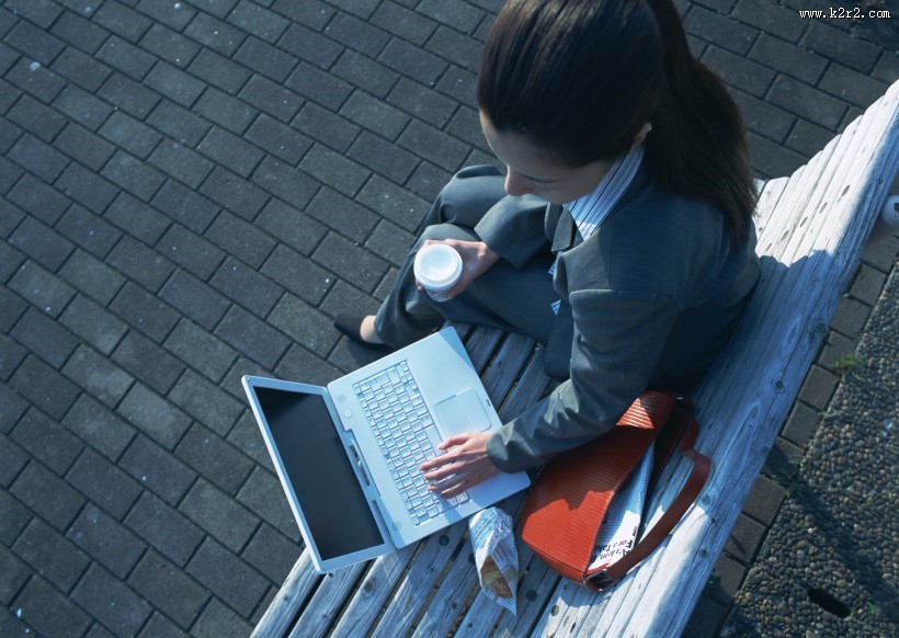 白领女性放松休息图片