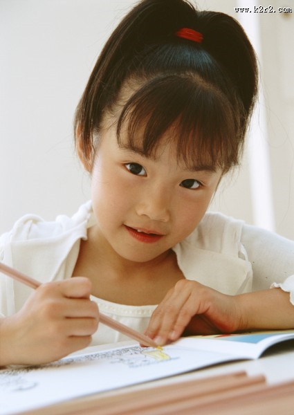 儿童学习和上学图片