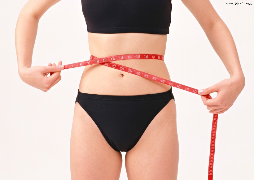 女性运动健康和蔬果图片