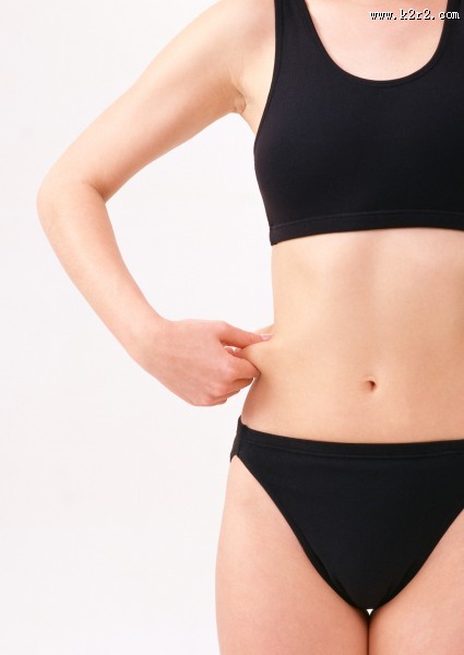 女性运动健康和蔬果图片