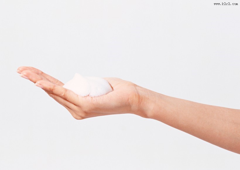 女性洗澡沐浴图片