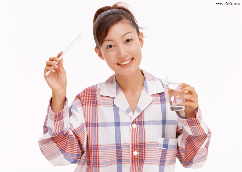 女性放松休息图片