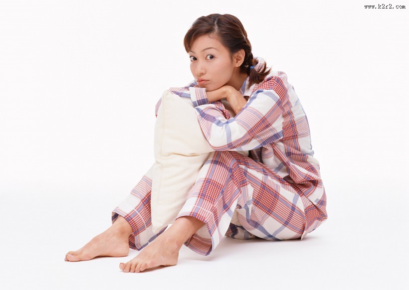 女性放松休息图片