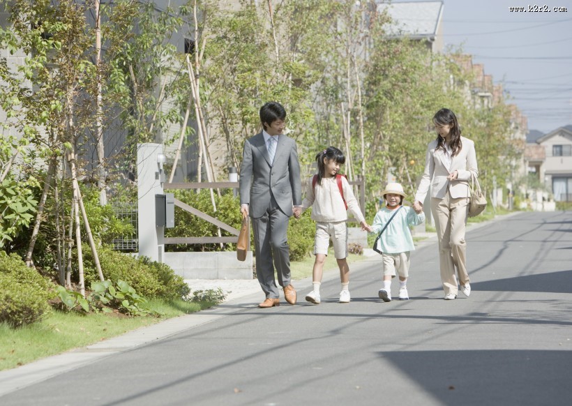 家庭城镇生活图片