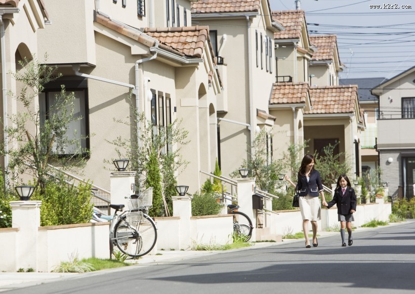 家庭城镇生活图片