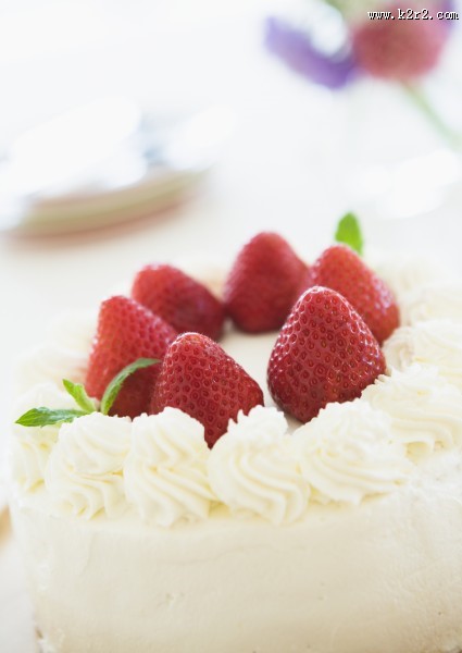 家人动手做蛋糕图片大全