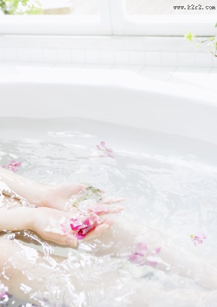花瓣足浴图片