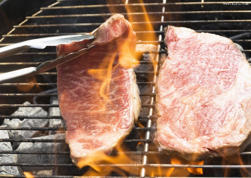 朋友户外野餐图片