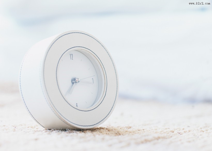 女性清晨起床图片大全