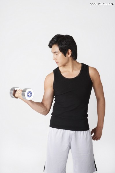 男性哑铃图片