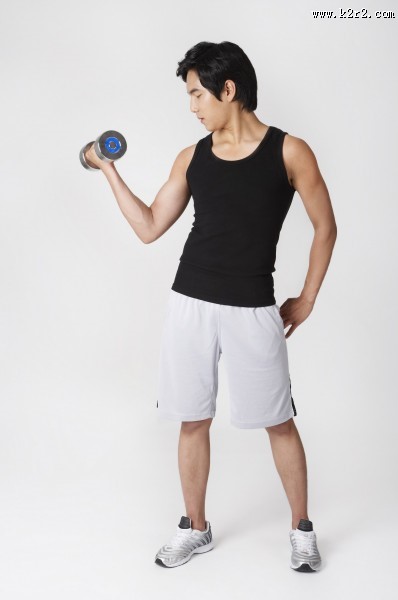 男性哑铃图片