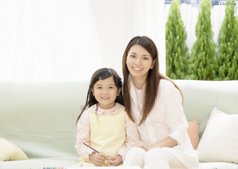 老人和家人幸福图片