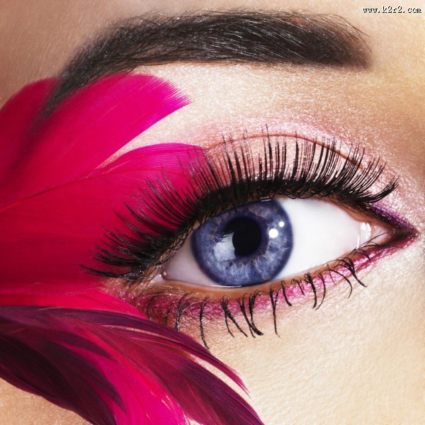 女性眼部妆容图片