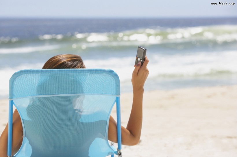 沙滩阳光浴图片