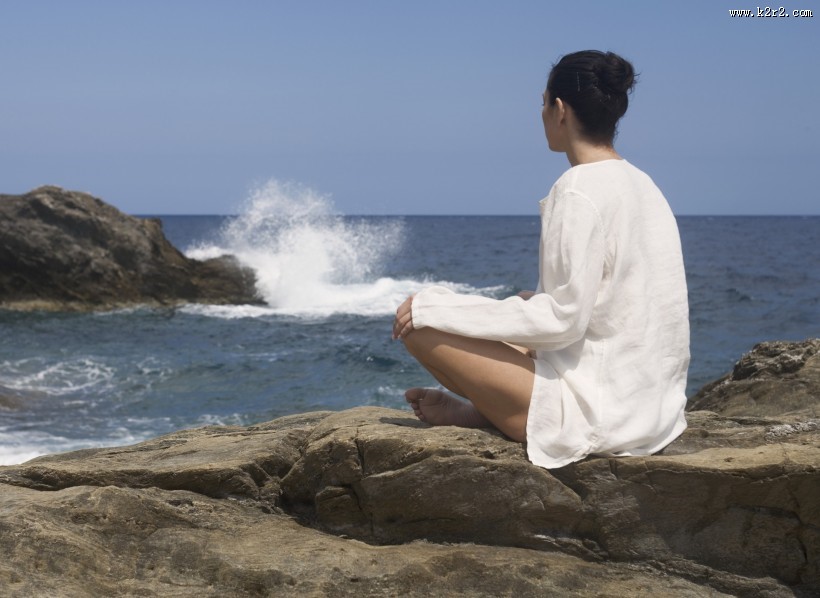 感受大自然女性图片