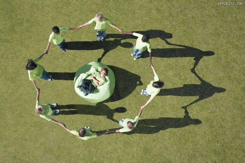 儿童欢乐活动图片