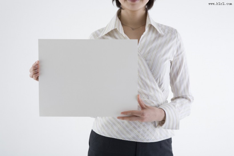 女性空白告示图片