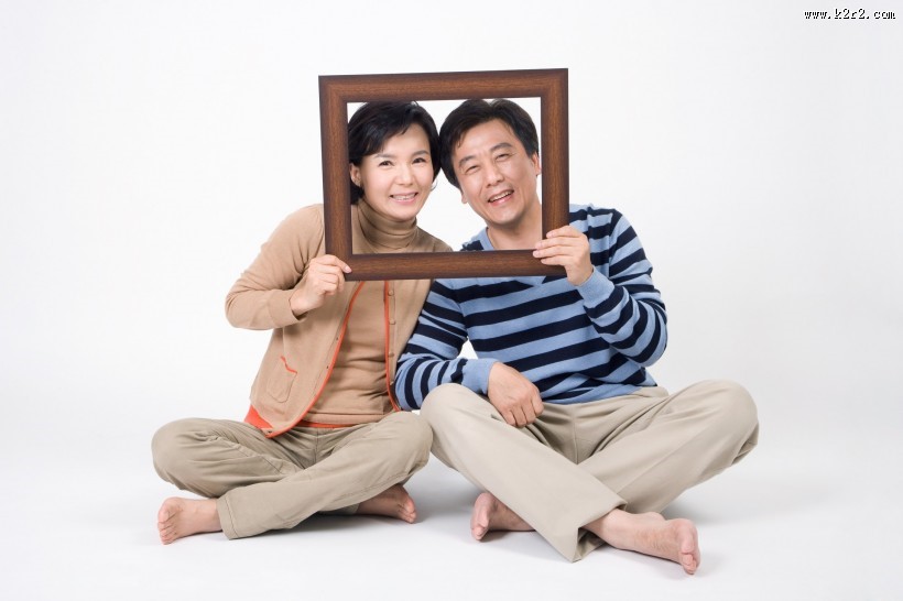 甜蜜中年夫妇特写图片