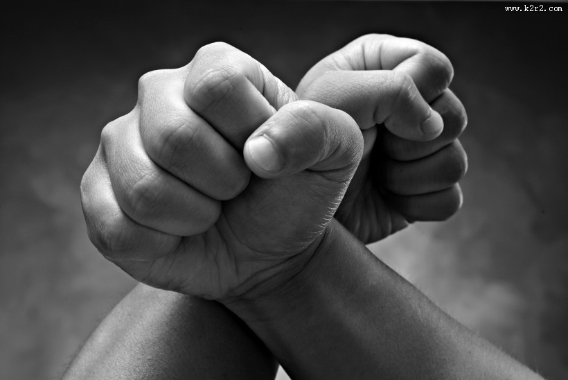 男性健康体魄特写图片