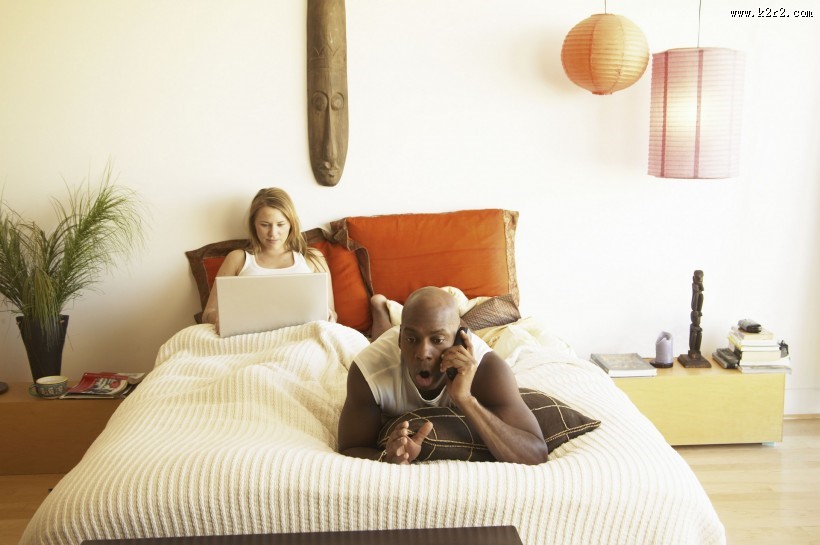 夫妻家中生活图片