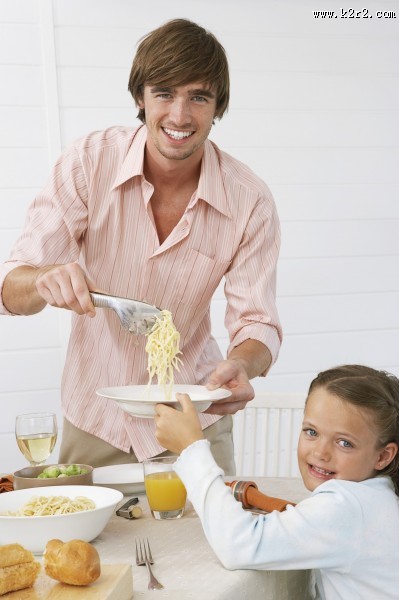 全家动手做饭图片大全