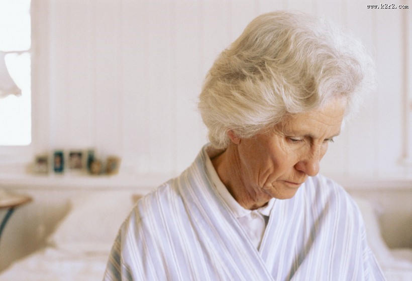 老人生活和关怀图片