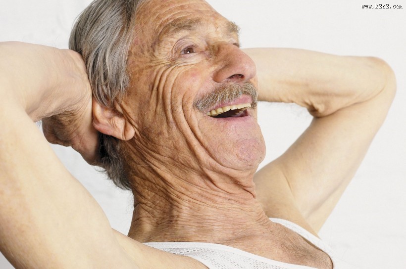 老年人姿态图片